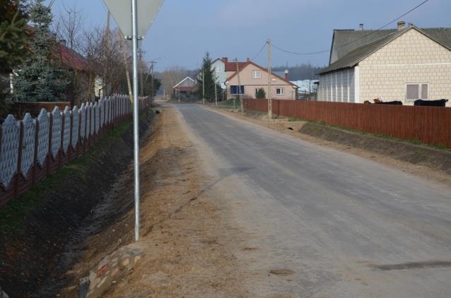 Drogi gminne: Przebudowa drogi wewnętrznej na