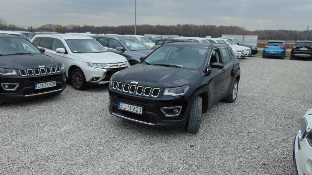 Opinia techniczna numer: z dnia: Rzeczoznawca : Sebastian Kurmanowski upr.autocons.1234,rs001444 Zleceniodawca:IDEA GETIN LEASING S.A Adres: STRZEGOMSKA 42B, 53-611 WROCŁAW Zlec.