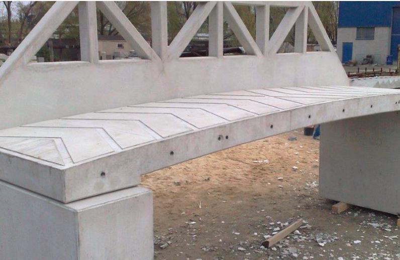 Wstęp Współcześnie w krajowej infrastrukturze drogowo-mostowej chętnie wykorzystuje się technologię betonu