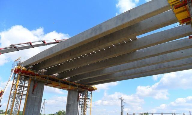 Przykłady realizacji belki MG (Mosty Gdańsk) Zalety opracowanego rozwiązania: - racjonalizacja kosztów (obniżenie) - skrócenie czasu budowy - wysoka jakość elementów prefabrykowanych - wykonanie
