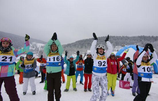 "Sezon zimowy dobiega końca. Mieszkańcy Puszczykowa pożegnali go w najlepszym stylu na 24 Mistrzostwach Puszczykowa w Narciarstwie i Snowboardzie!