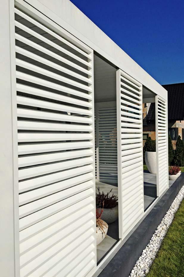 >> Okiennice aluminiowe stałe lub ruchome, >> Static/rotable aluminium louvers, >> Szkła ramkowe przesuwne, >> Sliding glass panels, >> Rolety Techroll 200K-Outdoor, >> Techroll 200K-Outdoor