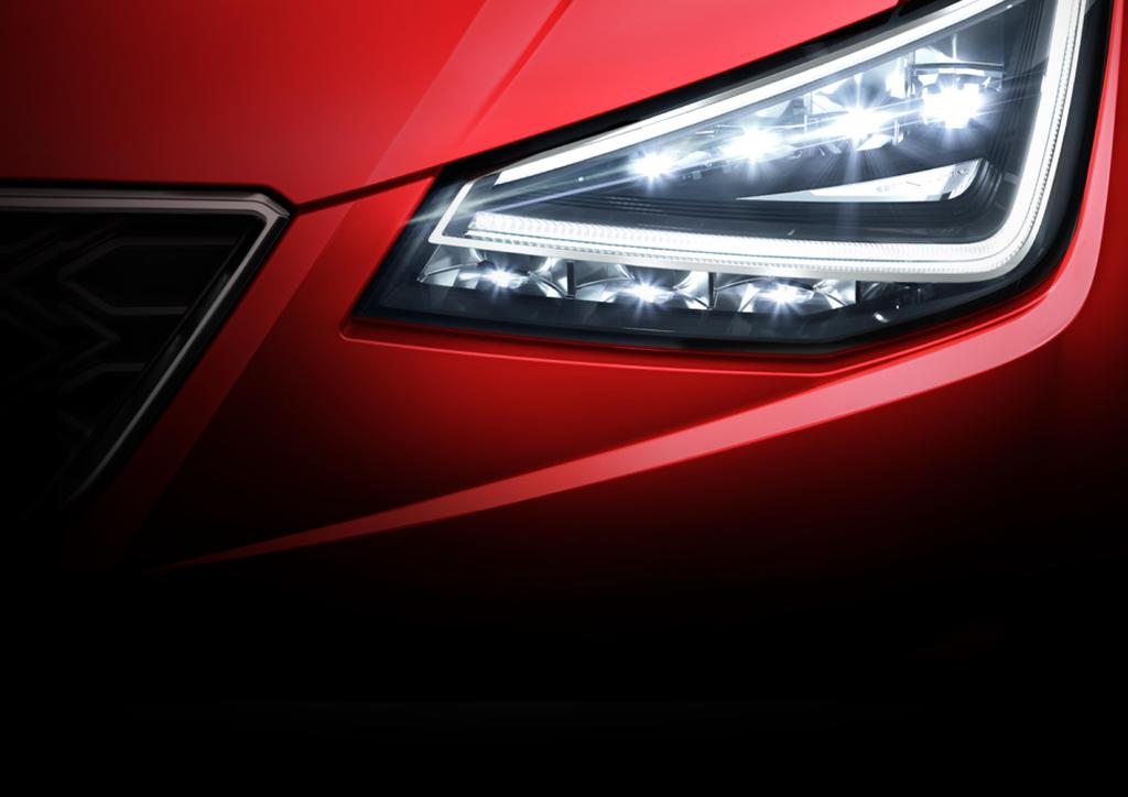 pełne przednie światła LED światła do jazdy dziennej LED tylne światła LED oświetlenie tablicy rejestracyjnej w technologii LED Rata już od 469 zł, RRSO: 8,8% z pakietem ubezpieczeń 469 zł / mies.