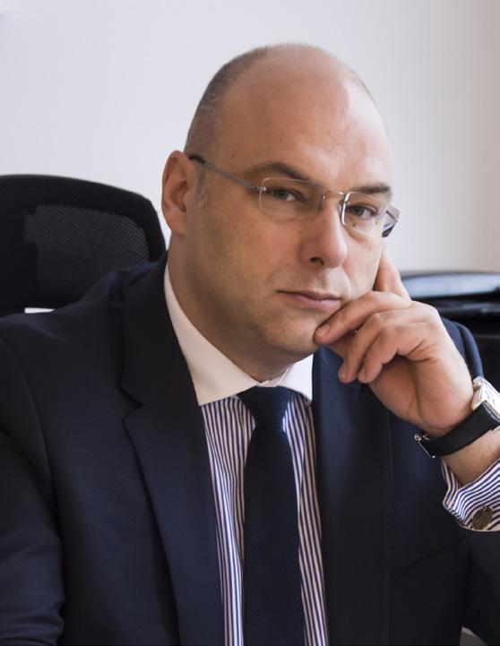 RECENZJA RAPORTU Piotr Kamiński były Przewodniczący Rady Giełdy, wcześniej Wiceprezes Zarządu GPW, Wiceprezydent Pracodawcy RP Z dużą uwagą należy się odnieść do interesujących obserwacji i wniosków