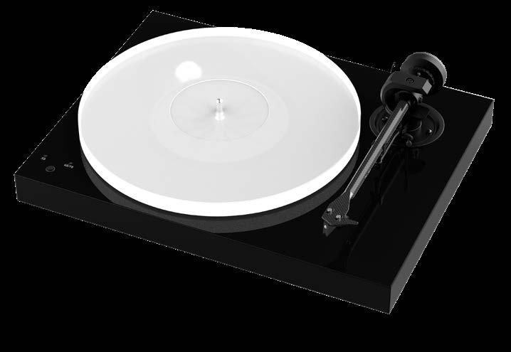 X1 Cena 3550 zł, wersja bez wkładki 3100 zł Gramofon analogowy z silnikiem synchronicznym, elektroniczną regulacją obrotów 33/45/78, napędem paskowym. Akrylowy talerz o grubości 2cm ma masę 1,5kg.
