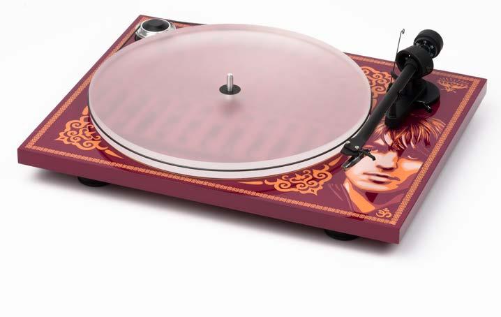 George Harrison Recordplayer Cena 2250 zł Wersja specjalna gramofonu Essential III. Limitowana seria 2500szt na cały świat. Grafika wykonana przez geniusza street-art Sheparda Fairey.