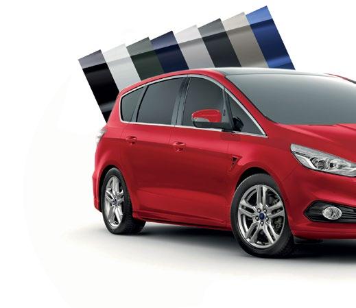 Drzwi bagażnika zamykane /otwierane elektrycznie i bezdotykowo zawiera opcja zawiera system Ford KeyFree.