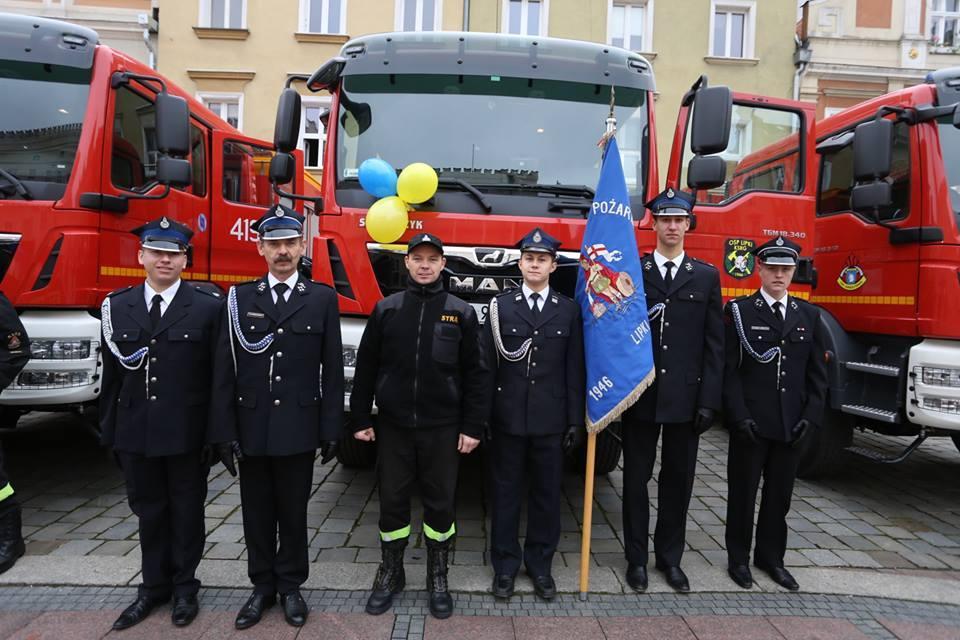 UROCZYSTE PRZEKAZANIE SAMOCHODÓW RATOWNICZO - GAŚNICZYCH Projekt realizowany