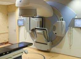 radioterapia \ radiotherapy artykuł naukowy \ scientific paper obrazowanie wolumetryczne (jak dla klasycznej tomografii komputerowej), które jest realizowane poprzez rekonstrukcję obrazu 3D dla