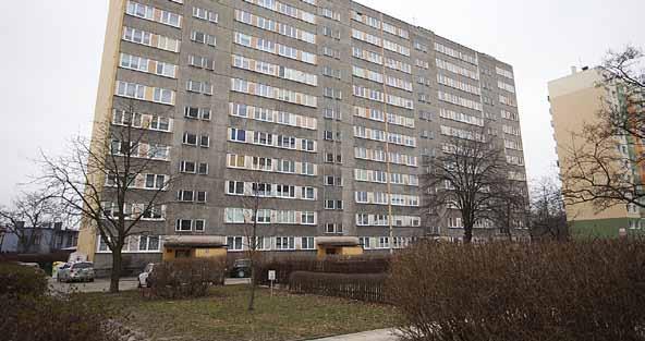 Plan tworzony przez mieszkańców ul. Gawrońska 8 termomodernizacja W ciągu 2018 roku Pabianicka Spółdzielnia Mieszkaniowa wymieniła 1.867 okien w 109 budynkach oraz drzwi wejściowe w 12 budynkach. 3.