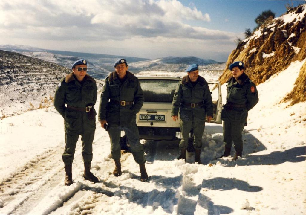 Polscy żołnierze z misji UNDOF. Uroczyste pożegnanie żołnierzy polskich przez ówczesnego dowódcę UNDOF, austriackiego gen. dyw. Wolfganga Jilke, odbyło się 15 października 2009 roku w Camp Faouar.