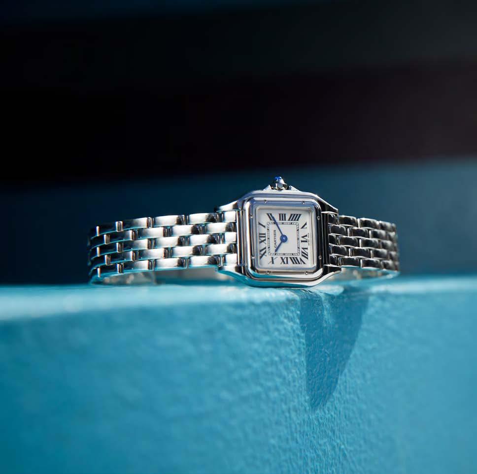 PANTHÈRE DE CARTIER WSPN0006 Zegarek ten, utrzymany w stylistyce lat 80., jest równie wytworny i efektowny co jego legendarny pierwowzór, a jedocześnie na wskroś nowoczesny.