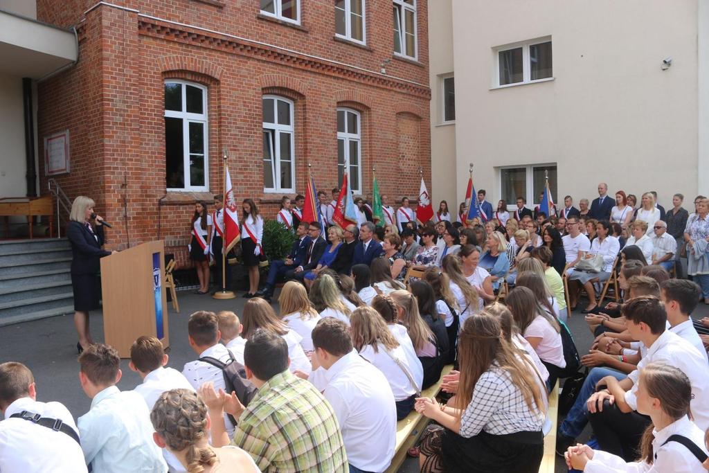 Odsłonięcie Tablicy Pamiątkowej Rozpoczęcie roku szkolnego 2018/2019 połączone