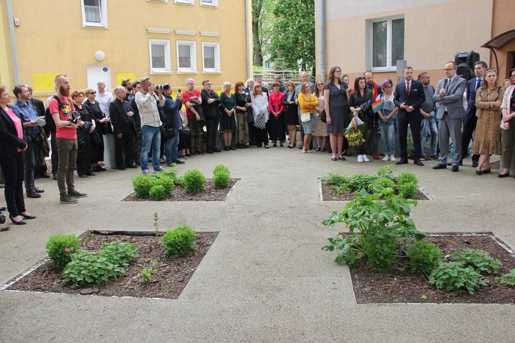 Zbigniewa Hołdy dokładnie w 10. rocznicę jego śmierci.