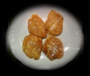 cukrem pudrem (4 sztuki) DODATKI Frytki (150g) Ziemniaki zapiekane (150g)