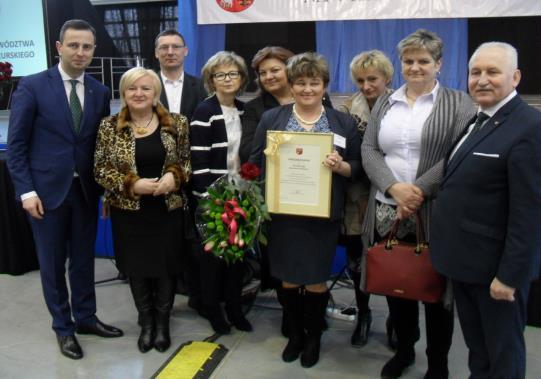 wydano 17 zezwoleń na sprzedaż napojów alkoholowych przeznaczonych do spożycia poza miejscem sprzedaży, 7 zezwoleń na sprzedaż napojów alkoholowych przeznaczonych do spożycia w miejscu sprzedaży