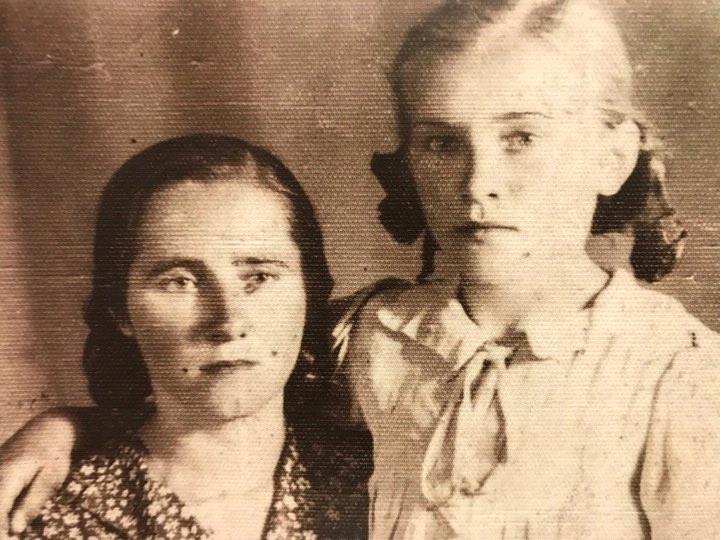 Dzień dobry, na wstępie chcę podziękować Szanownej Pani Wiesławie Ochniowskiej za chęć wzięcia udziału w wywiadzie. Pani wiele przeszła w czasie II wojny światowej.