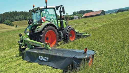 Pokazy maszyn Zestaw 1 Kosiarka Fendt Slicer 320P + Fendt 312 Power Wystawca: Agronom Sp. z o.o. Kosiarka dyskowa Fendt Sliker 320P, Kosiarka tylna zawieszana bocznie, 6 dysków tnących pracujących parami co daje szerokość roboczą 3.