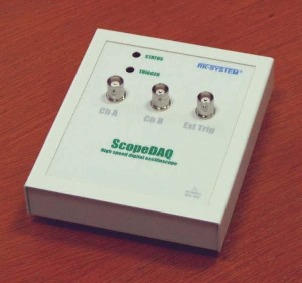 ScopeDAQ ScopeDAQ jest dwukanałowym oscyloskopem cyfrowym o maksymalnej częstotliwości próbkowania 200MHz i rozdzielczości przetwornika 8 bitów.