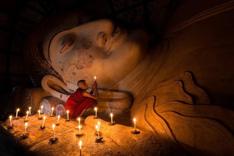 Następnie odwiedzimy Shwegadon Pagoda- nazywaną także Yangon koniec walk. Jest to najbardziej czczona świątynia buddyjska w Myanmar.