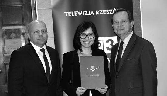 wyjazdy i zakup odblasków; Niepodległość jest w nas projekt realizowany przez NCR w Racławicach, którego celem jest świętowanie odzyskania przez Polskę niepodległości oraz zwiększenie świadomości o