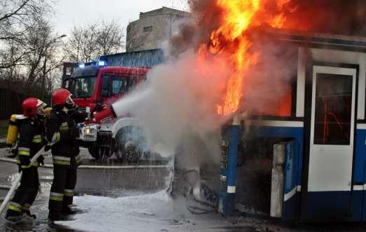 Ćwiczenia na terenie zajezdni MPK w Krakowie ul. Biskupińska, 19.12.2014 r.