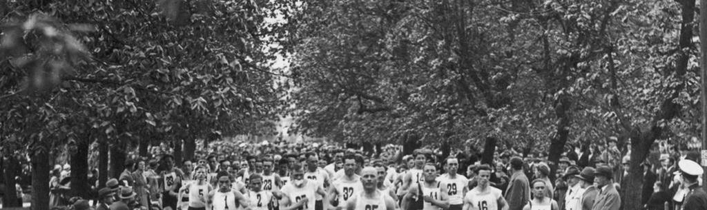 REGULAMIN ZAWODÓW GRAND PRIX ZWIERZYŃCA 1/6 - Białystok, 4 stycznia 2015 r. Archiwalna fotografia sprzed 82 lat. Białystok, rok 1933 - teren Parku Zwierzynieckiego.