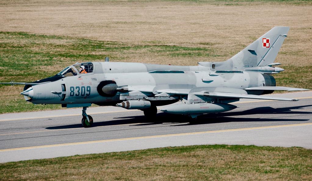 pilot. Spowodowało ono długotrwałe zawieszenie lotów maszyn obu typów Su-22 ponownie wzbiły się w powietrze pod koniec września, MiG-29 na początku listopada.