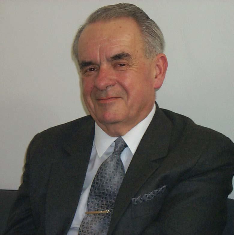 vvobu metod dializy uczył się pod okiem wybitnych profesorów Jana Broda i Alberta Valkacc Rycina 1. Profesor Miroslav Mydlik (ze zbiorów inż.