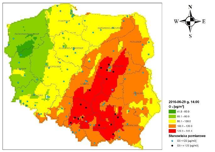 Piastowie, gdzie liczba dni z epizodami wystąpienia godzinowych stężenia ozonu wyższymi od 120 µg/m 3 wynosiła odpowiednio 43 i 46 dni. Najrzadziej epizody odnotowano w Siedlcach 14 dni.