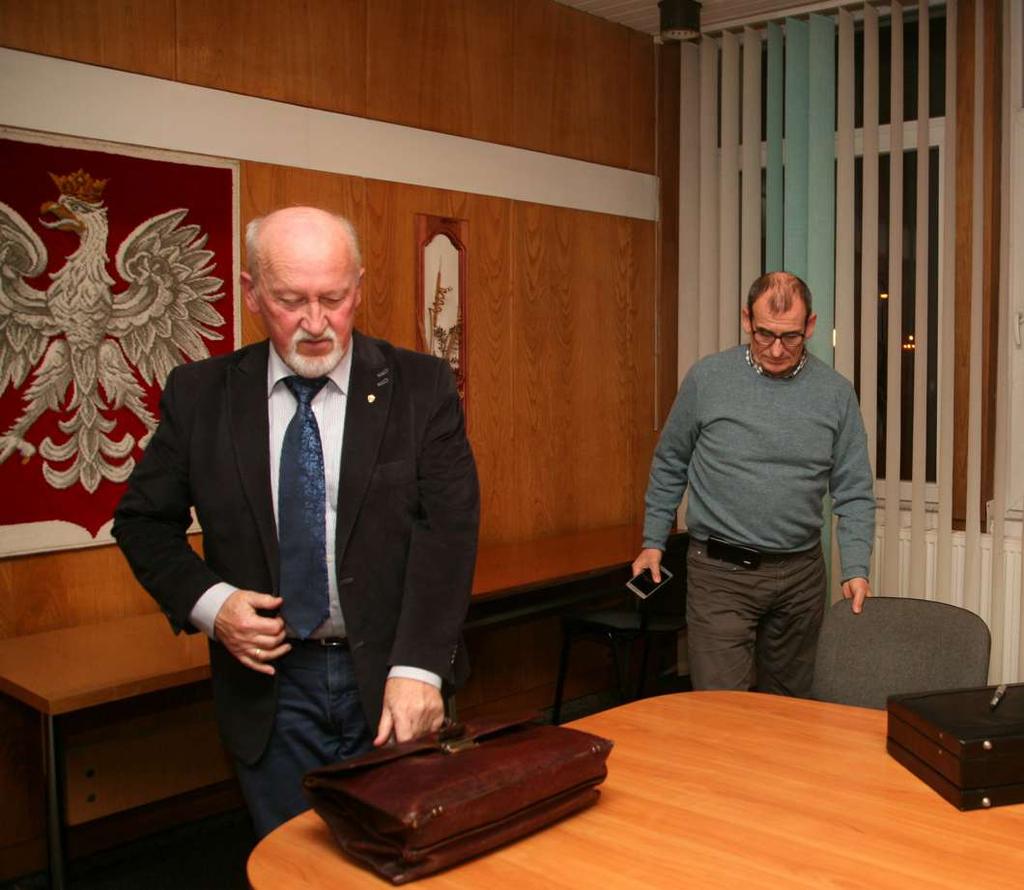 Prezes Bolesław Krystowczyk poinformował o otrzymanych propozycjach szkoleń przygotowanych przez wykładowców rekomendowanych przez Zespół Rzeczoznawców przy Zarządzie Głównym SGP.