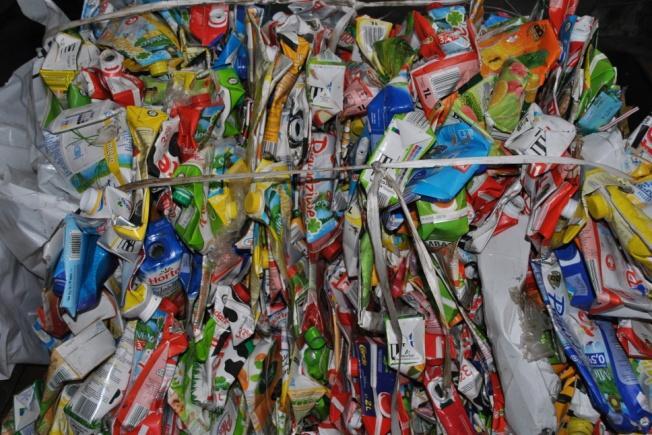 zużyty olej i inne odpady ropopochodne (szlamy, łupki, filtry, oleju, czyściwa zanieczyszczone olejami i smarami i innymi ropopochodnymi, opakowania z tworzyw