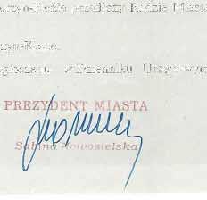Rozdział 3 Wysokość środków przeznaczonych na reałizację Programu i sposób wydatkowania tych środków 14. l. Na realizację Programu w 2019 r. przeznacza się kwotę w łącznej wysokości 782.