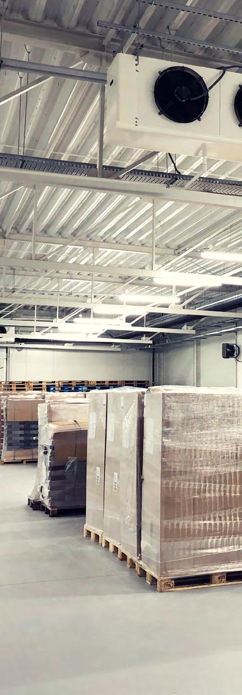 FABRYKA CZEKOLADY projekt systemu ogrzewania i chłodzenia Na powierzchni 4500 m 2, w czterech pomieszczeniach produkcyjnych, powstał nowoczesny zakład produkujący słodycze.