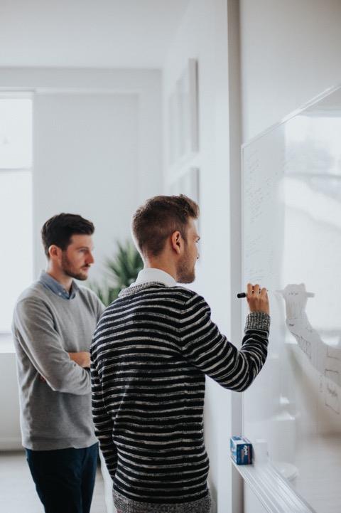 1. Prognoza cen energii cieplnej (wg danych Ministerstwa Gospodarki) 60,00 zł 50,00 zł 40,00 zł 36,50 zł 39,20 zł 44,60 zł 50,50 zł 52,10 zł 30,00 zł 20,00 zł 10,00 zł 0,00 zł