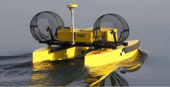 Examples of (semi) autonomous mobile robots Unmmaned Surface Vessel (USV), Figure: USV CatOne multi purpose catamaran robots especially eective in shallow water, in