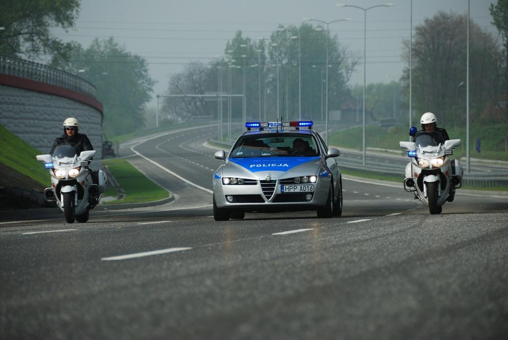 Akceptuję Katowice, dnia Kochaj życie - nie zostawiaj Go na drodze REGULAMIN KONKURSU fotograficznego realizowanego przez Śląski Urząd Wojewódzki, Wydział Ruchu Drogowego Komendy Wojewódzkiej Policji