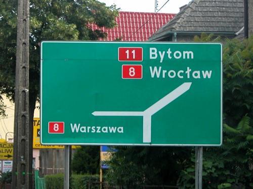 Tablice przeddrogowskazowe