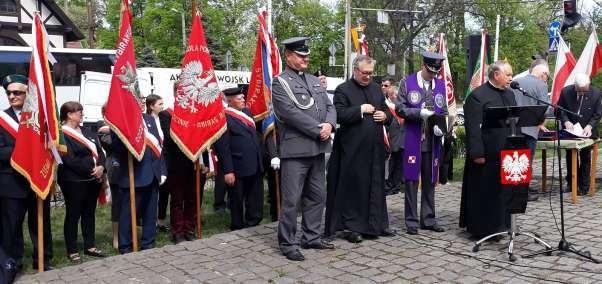 ekonomiczną prowadzą księża