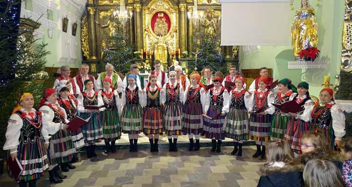 KULTURA Zabawa choinkowa w Komorowie 10 stycznia 2018 r. świetlica wiejska w Komorowie wypełniła się liczną grupą dzieci, które przybyły na zabawę choinkową.