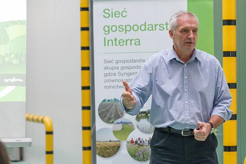 wnikaniem patogenów i rozwijaniem się infekcji mówił specjalista z zakresu sadownictwa w firmie Syngenta, dodając: Geoxe to inwestycja w przyszłość, czyli