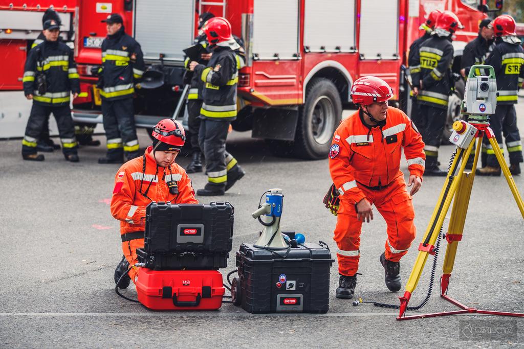 SPRZĘT Niezawodność sprzętu jest podstawą pracy strażaka. Musi on mieć pewność, że narzędzia, których używa, nie zawiodą go podczas akcji.