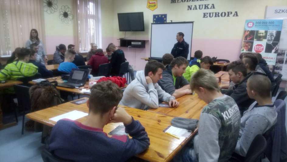 temat zdrowego trybu życia, higieny osobistej (w tym jamy ustnej), higieny wypoczynku, profilaktyki chorób zakaźnych i racjonalnego odżywiania.