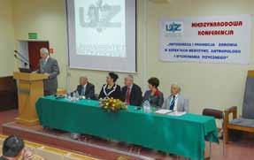 Ryszard Asienkiewicz przedstawił historię powołania Katedry, usytuowanie w strukturze uczelni, skład osobowy pracowników, główne kierunki badań naukowych i prac rozwojowych realizowanych w jednostce,