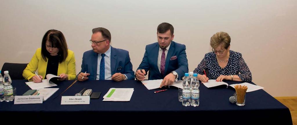 Obszarów Wiejskich na lata 2014-2020 na przebudowę drogi gminnej Unieck Maryśka na odcinku o długości 689 metrów.