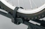 mechanizmem szybkiego uwalniania pasuje do większości ram o średnicy do 70 mm Zamki zabezpieczają zarówno rower w uchwycie, jak i uchwyt na belkach dachowych Regulowane paski zębate z