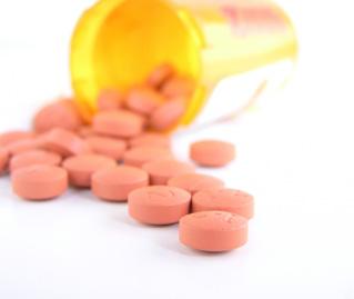 W OAB NADAL BRAK II LINII LECZENIA Zespół pęcherza nadreaktywnego (OAB overactive bladder), tworzy zespół objawów, którego elementem są parcia naglące, przebiegające z nietrzymaniem moczu, którym