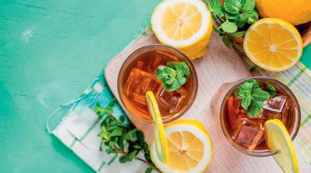 Ihr Händler für Gastronomiebedarf! Soğuk Çay Cold Tea Malzemeler 5 tatlı kaşığı siyah çay 10 gr zeytinyağı 8 bardak su Nane cope with the overwhelming heat in summer.