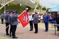 Następnie Jego Ekscelencja Ksiądz Biskup Jerzy Mazur poświęcił sztandar.