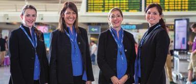 de 200 clientes en todo el mundo en 13 aeropuertos de España y Marruecos y en 14 terminales de carga de España.